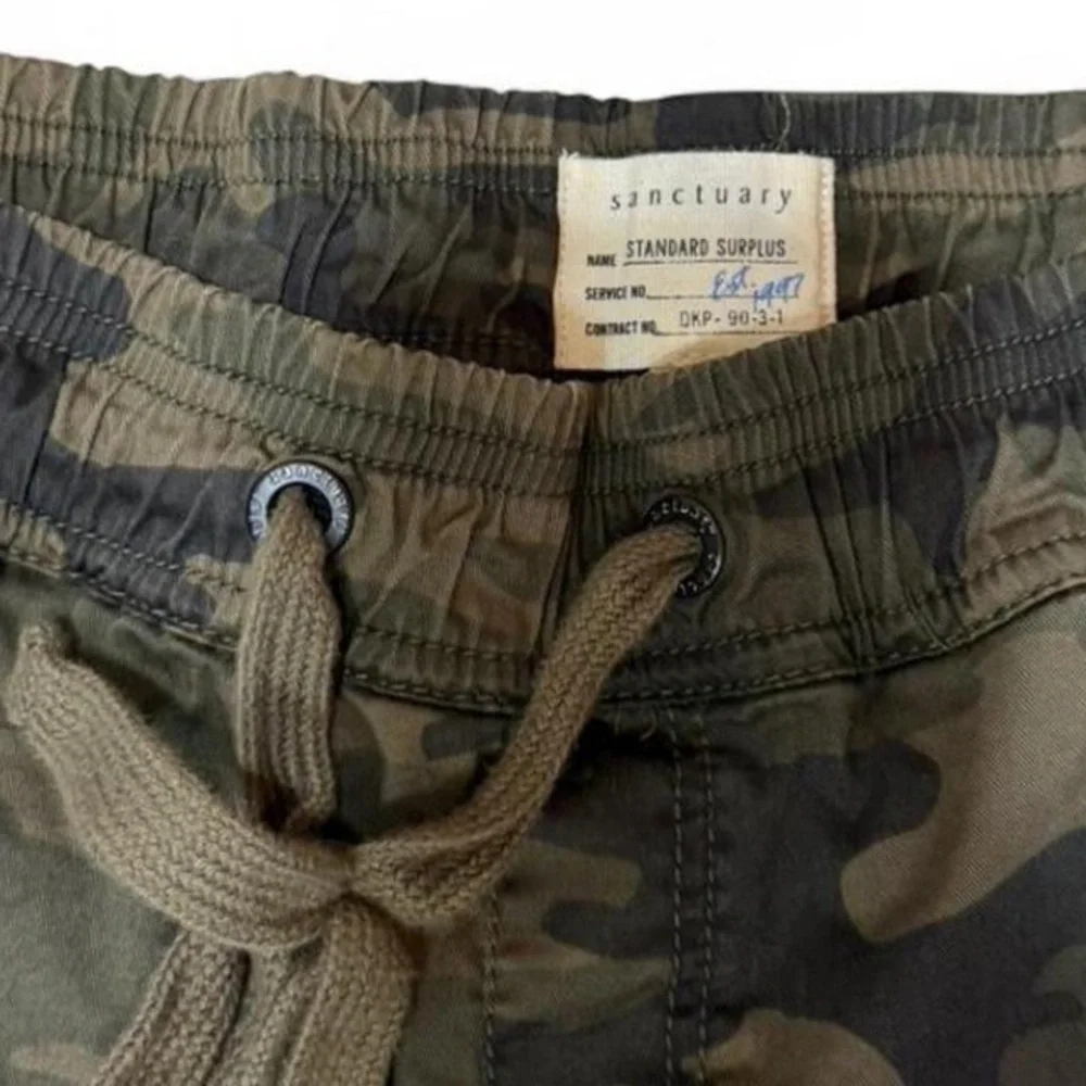 Sanctuary Green Camouflage Pants